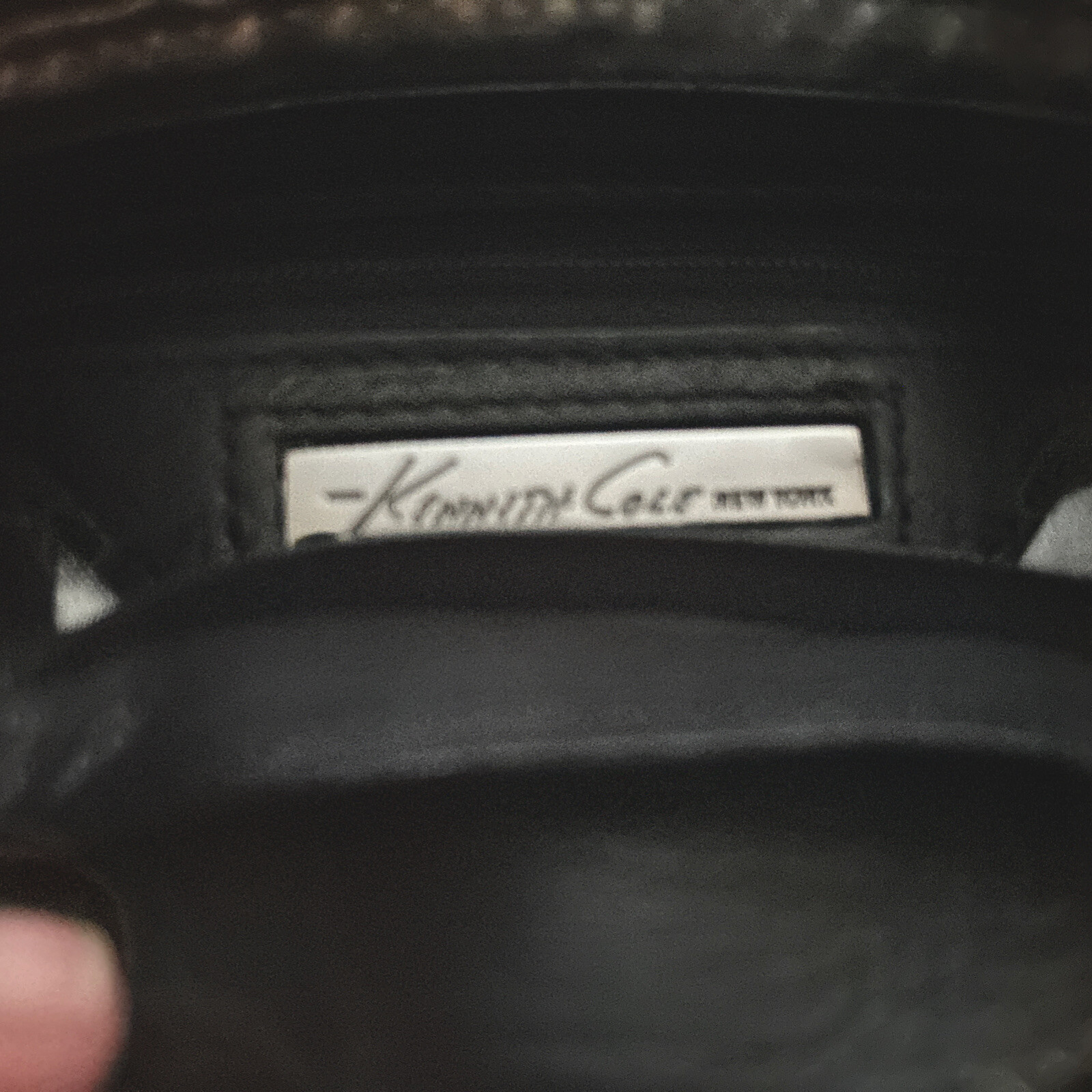 Cole Reaction Toiletry Cosmetic Black Leather Bag Soft 5 Inch X