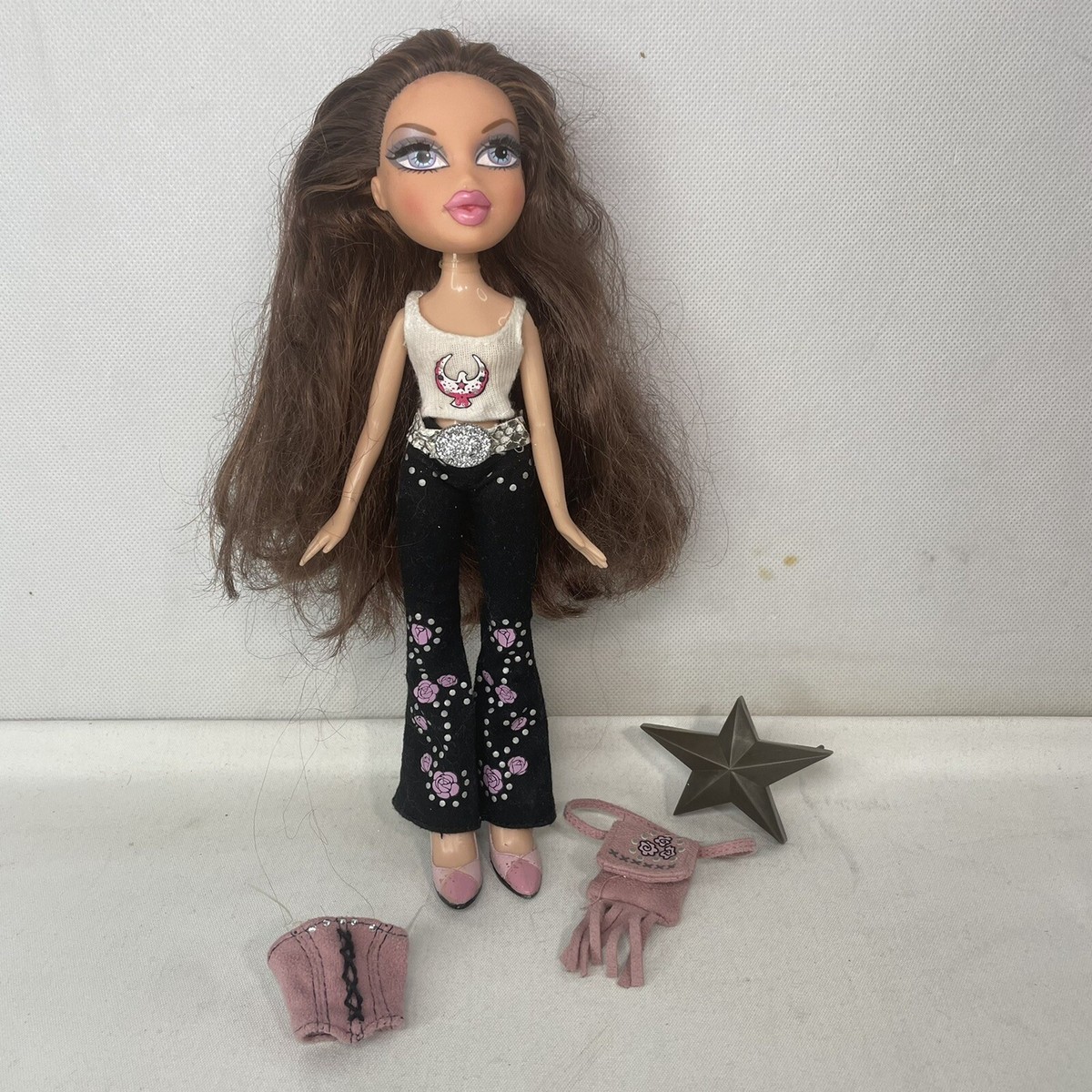 Bratz Wild Wild West Doll Dana Rooted Eyelashes Top Pants Boots