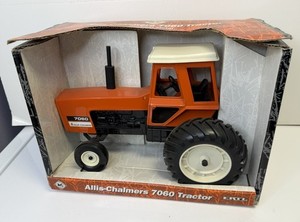 1/16 Allis Chalmers 7060 toy tractor AC Model Vtg Duals Black Belly