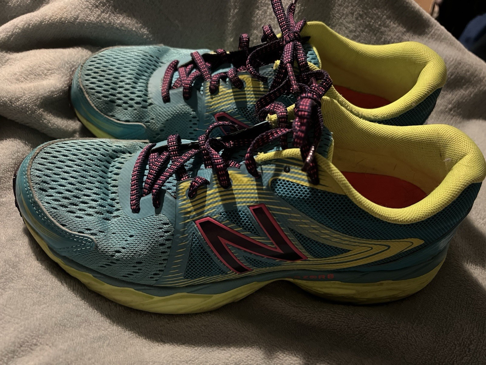 New Balance Womens Abzorb Tech ride W680CM4 Running Shoes Sneakers Size 10 B thumbnail 2