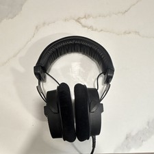 beyerdynamic DT 990 PRO Wired Open-Back Over-Ear 250 Ohm Headphones Black