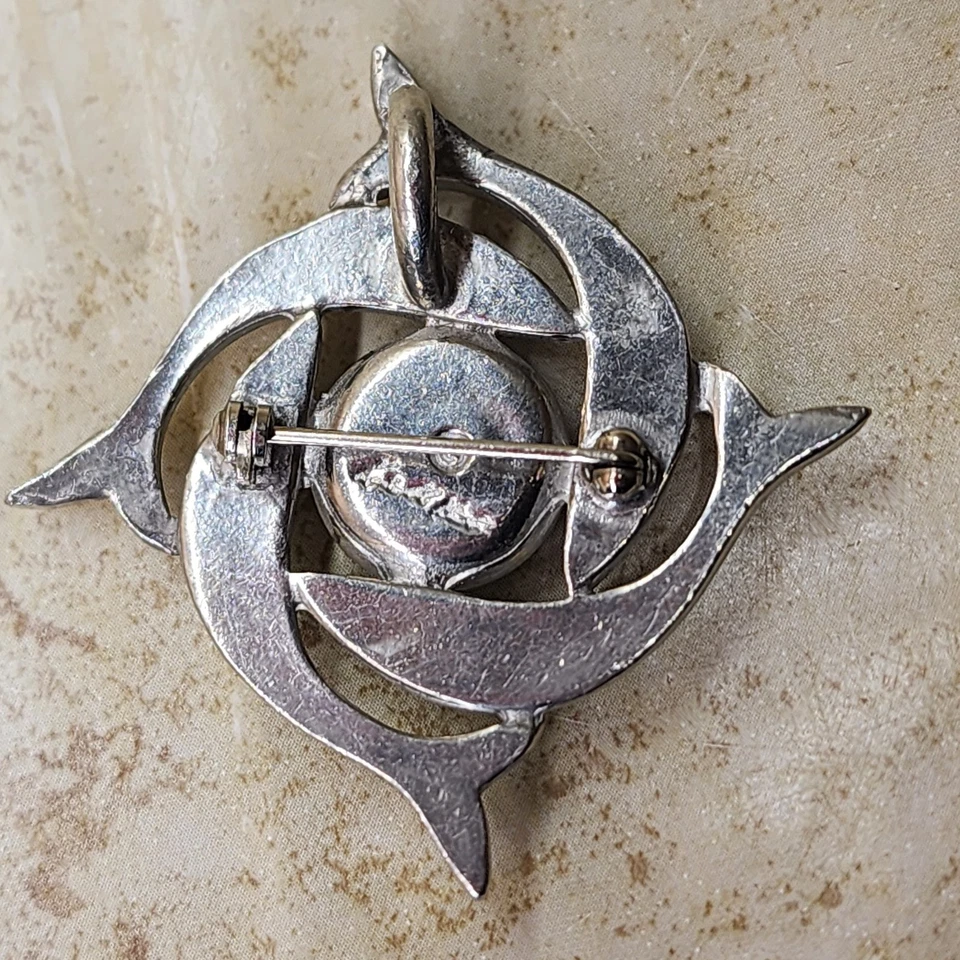 1986 年 KEN KANTRO Lovel Pewter Dolphins 游泳亚速尔石孔雀石胸针胸针标志 — 第 4/4 张图片