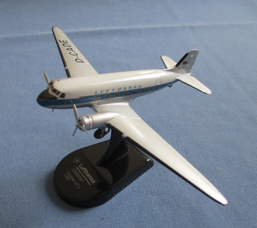 Lufthansa Douglas DC 3 Metall Modell 1:200