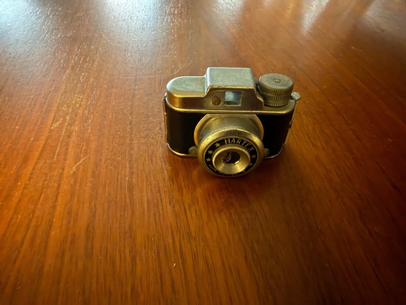 Vintage Hartex Small Miniature Camera has all the parts
