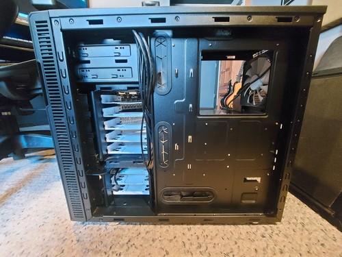 Fractal Design Define R4 ATX Mid Tower Desktop Computer Gehäuse mit Seitenfenster. - Bild 4 von 11