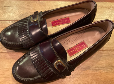 COLE HAAN 03516 PINCH BUCKLE LOAFERS ( MENS 10.5 ) BURGUNDY