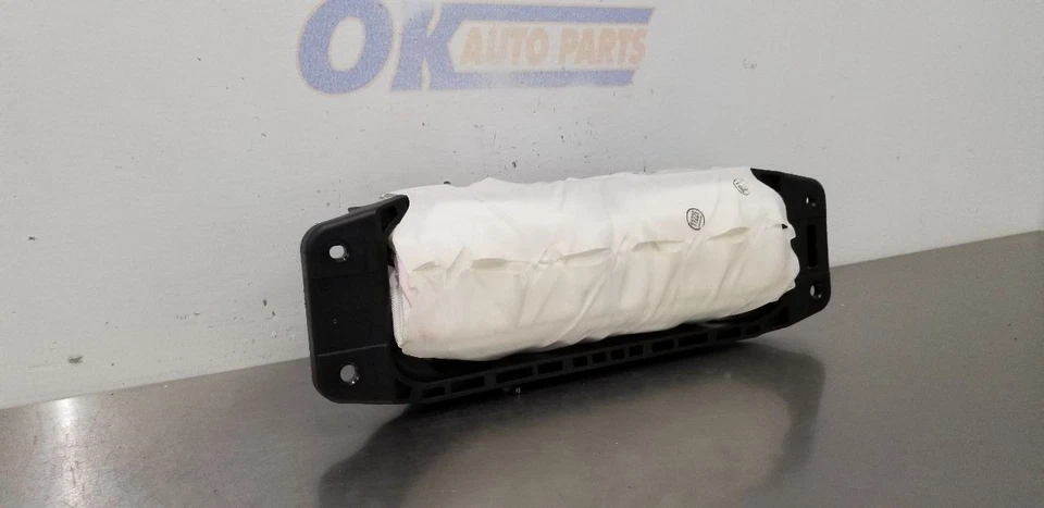 17 MERCEDES BENZ C63S AMG W205 SEDAN DASH SRS FRONT RIGHT PASSENGER 2058605200 Foto 3 de 4