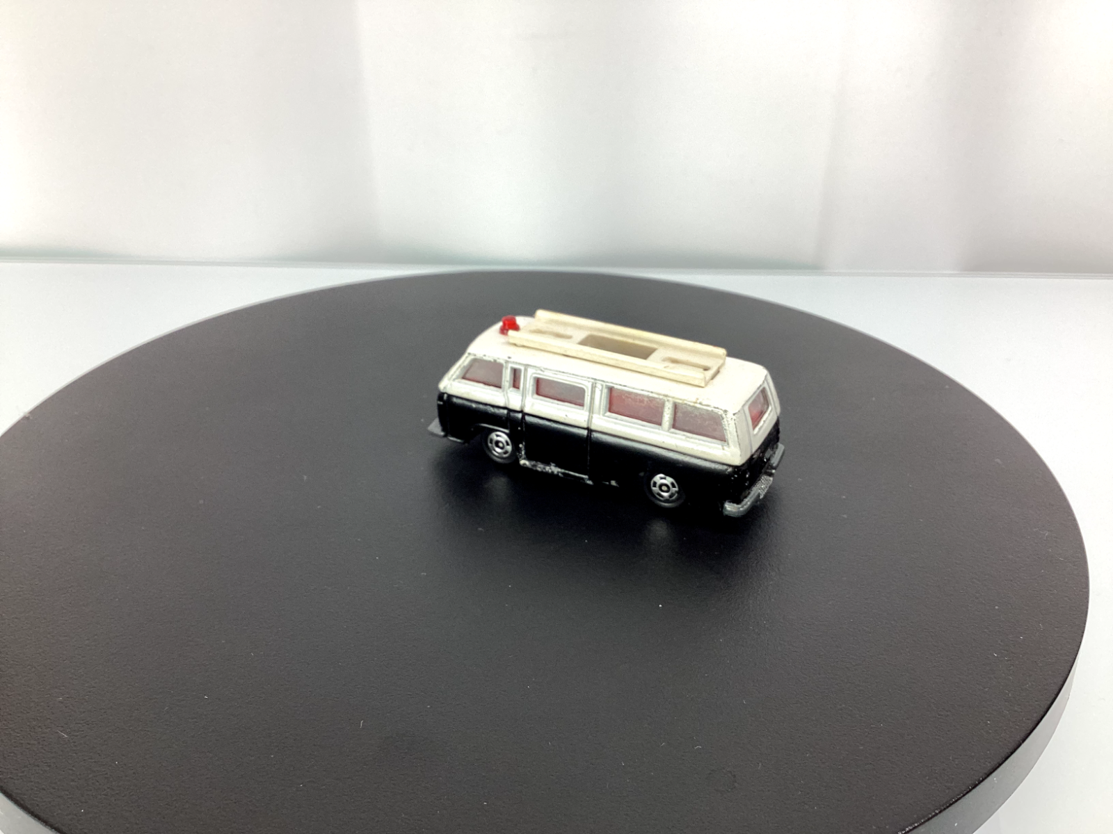 Picture 4 of 10