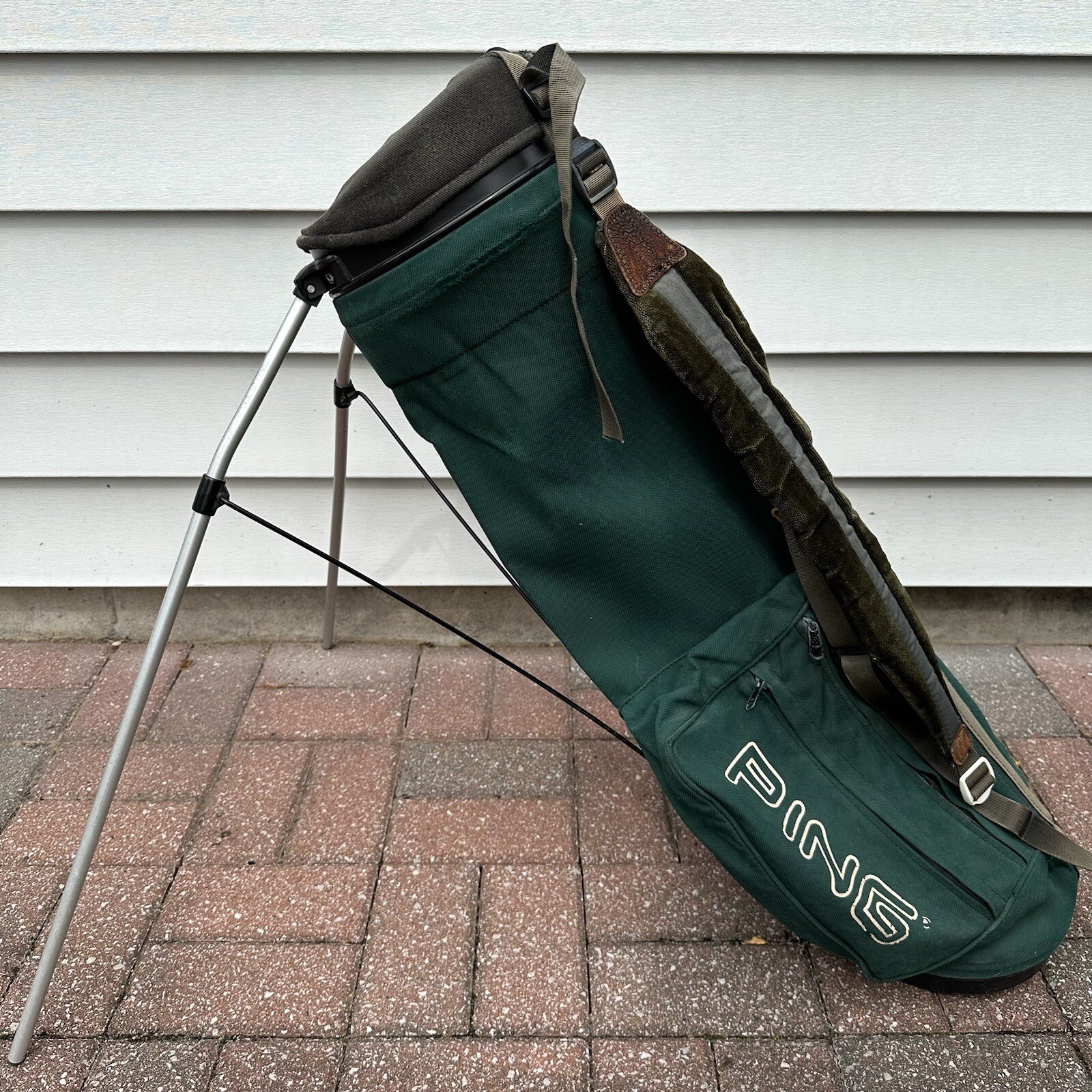 Ping Hoofer Golf Stand Bag Dual Straps 4 Way Divider Dark Green Course