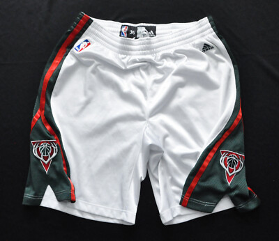 short milwaukee bucks blanc