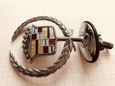 Cadillac DeVille DTS STS 2000 - 2002 Motorhauben Emblem Hood Ornament 2001 2003