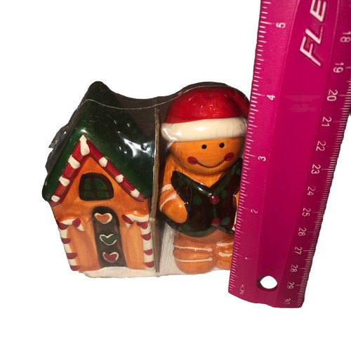 NIP New Gingerbread Man Salt & House Pepper Ceramic Shakers Christmas #1 Fun - Picture 5 of 8