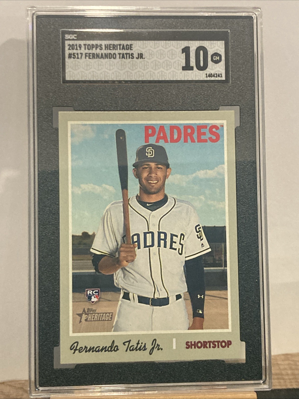 FERNANDO TATIS JR. RC 2019 Topps Heritage#517 San Diego Padres Rookie SGC 10