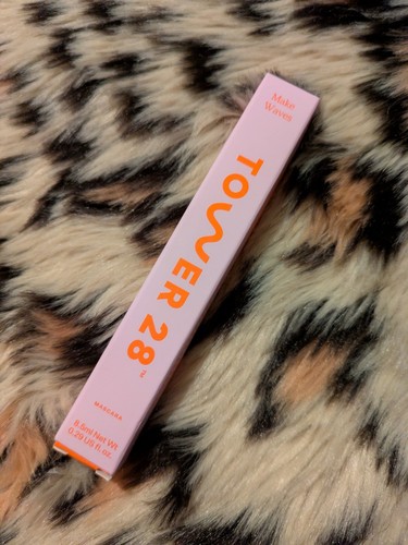 TOWER 28 MAKE WAVES Mascara in JET (Black) 8.5ml Full Size ~ BNIB - 第 1/1 張圖片