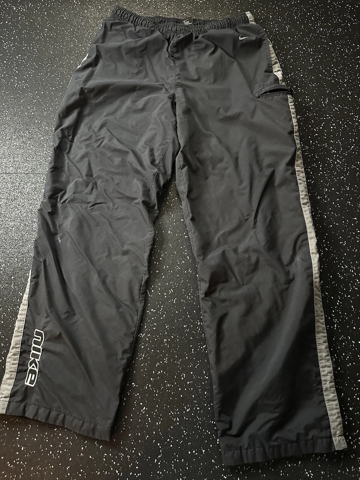 Nike Track Pants Windbreaker Spell Out Y2K VINTAGE Skater Cotton Lined LARGE