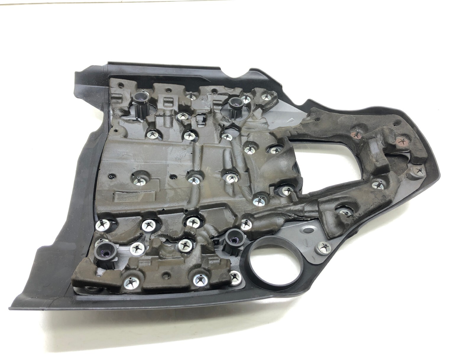 2014-2017 MASERATI GHIBLI 3.0L V6 ENGINE COVER SHIELD PANEL OEM.