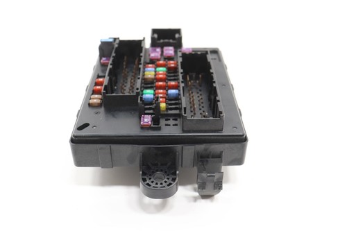 2020 - 2024 BUICK ENCLAVE FUSE RELAY BLOCK JUNCTION BOX OEM 84604297 - Picture 2 of 10