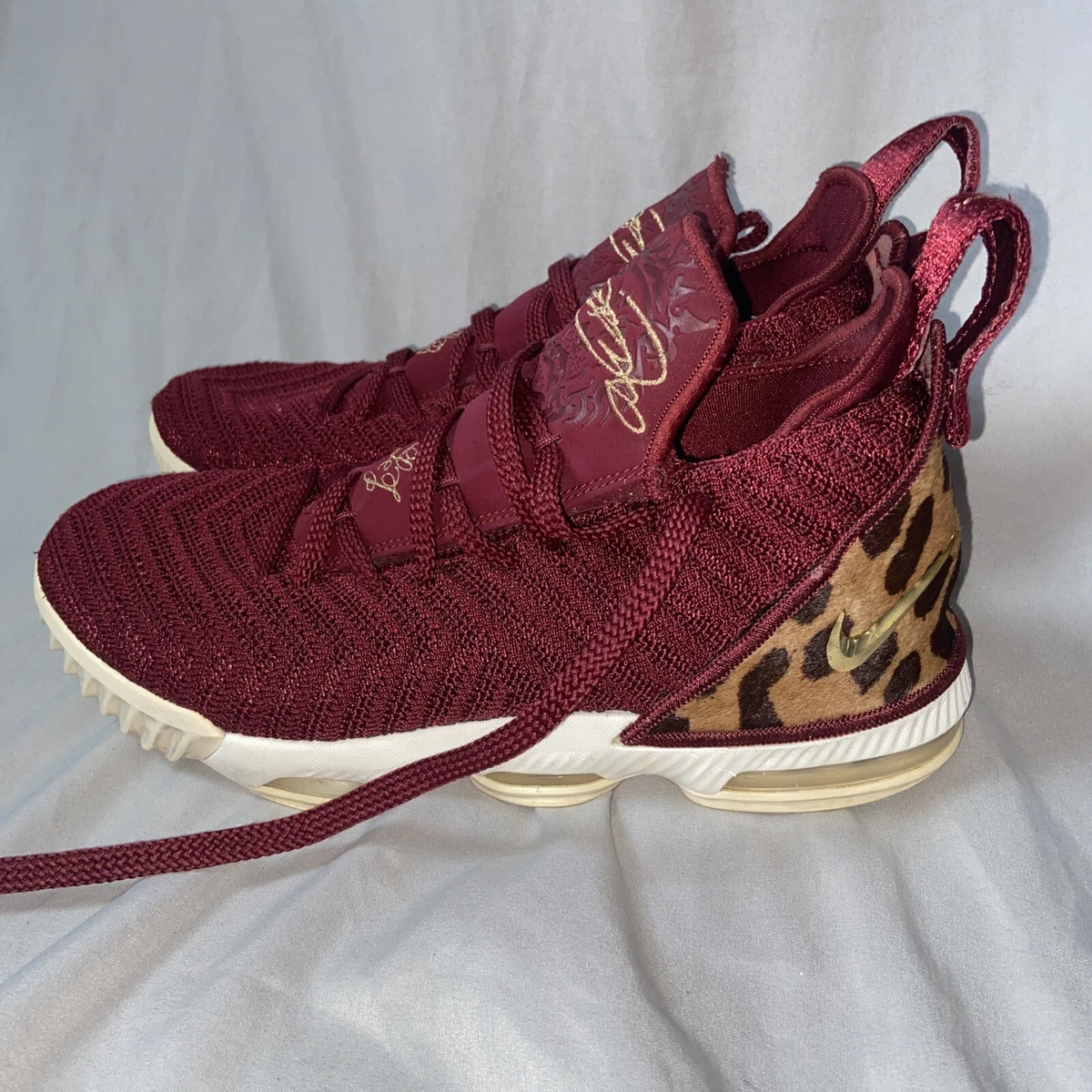 Size 6Y-7.5 Womens Nike LeBron King 2018 Maroon Animal Print eBay