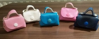 P B CRAFTS 18 Zoll Puppen Vinyl Handtasche für unsere Generation, AG, Designer Friend, Sindy (2016)