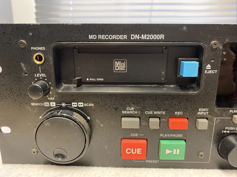 DENON DN-M2000R High-End Minidisc Recorder - geprüft vom Händler - Bild 2 von 4