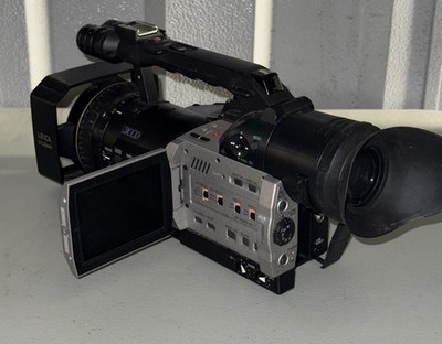 Panasonic AG-DVX100 MiniDV 3CCD Camcorder DVX100 | eBay