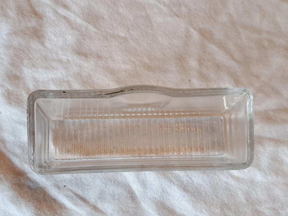 Lente de luz reversa de vidro NOS Lucas Volvo P1800 peça #54573364 - Imagem 3 de 4