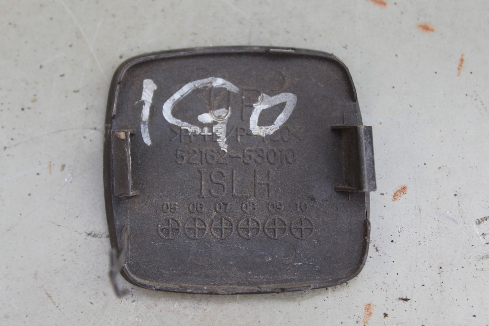 20062010 LEXUS IS250 IS350 REAR BUMPER LEFT SIDE TOW HOOK COVER EYE