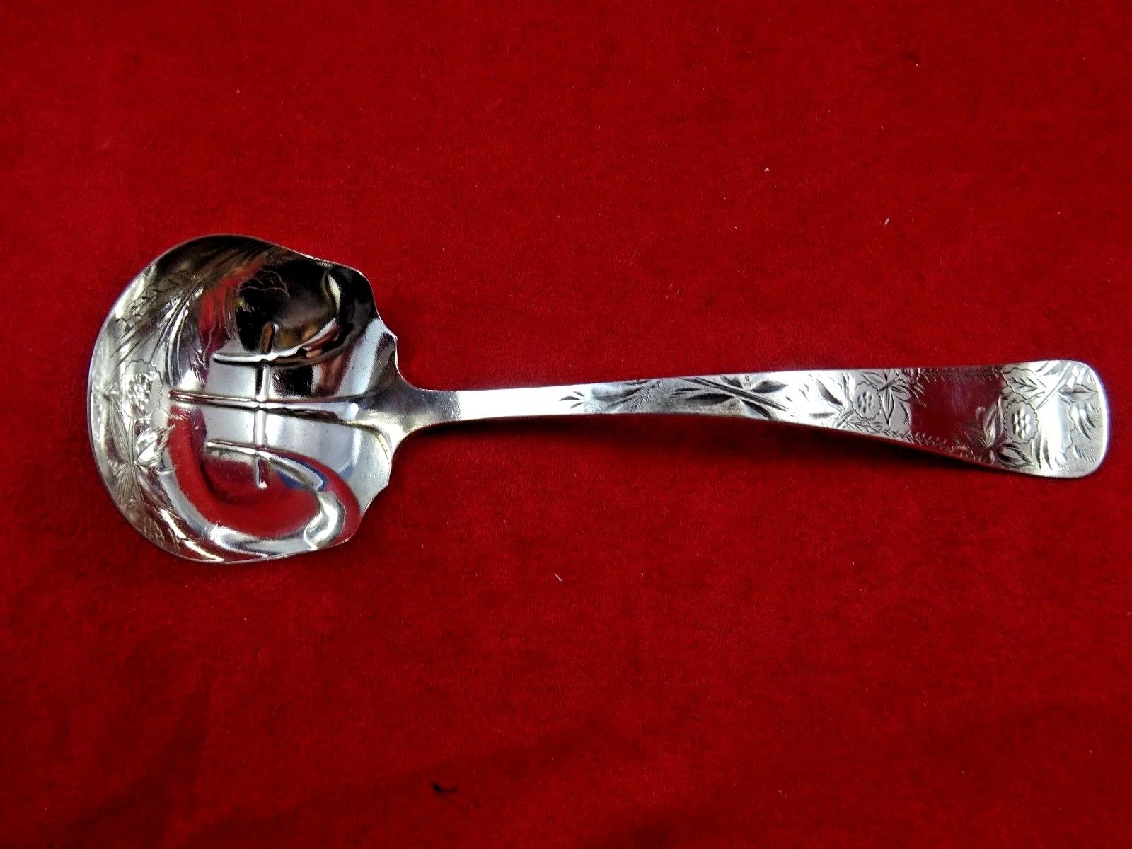 Towle Sterling Gravy Ladle w/ Bright Cut Design on Handle & Bowl (#4675)