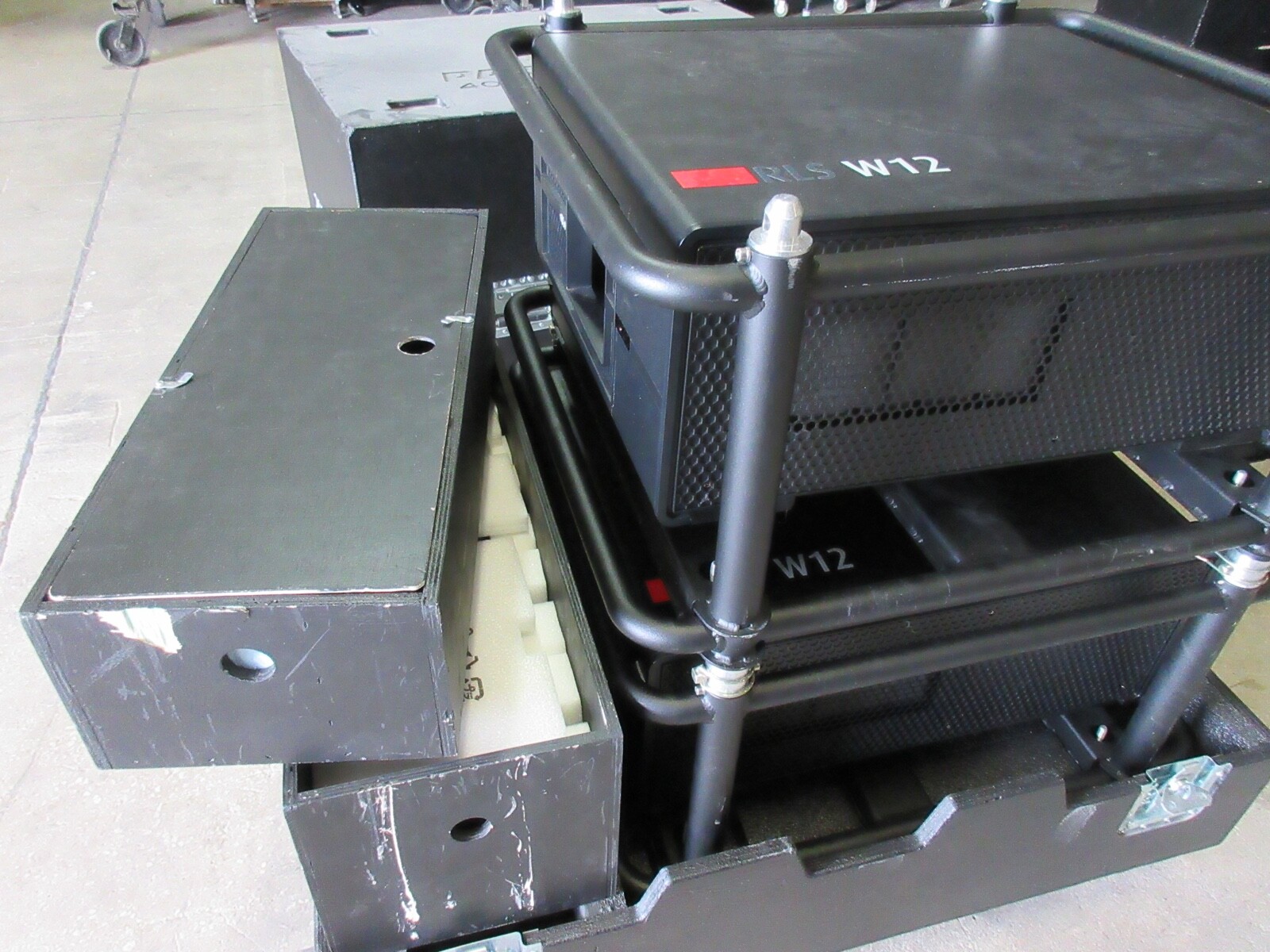 激安セール Barco バルコ RLS-W12 プロジェクターランプユニット econet.bi