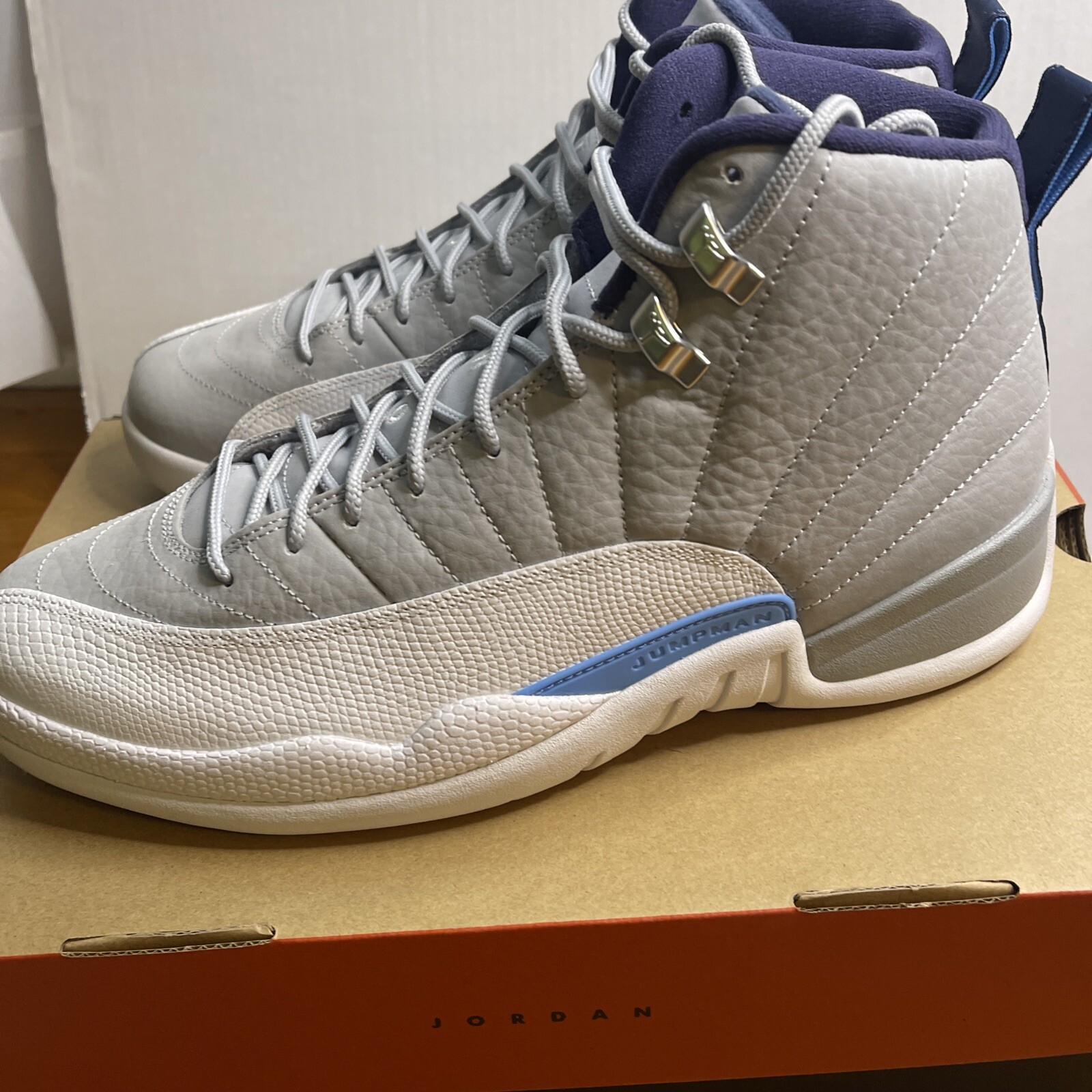 universal 12s jordan