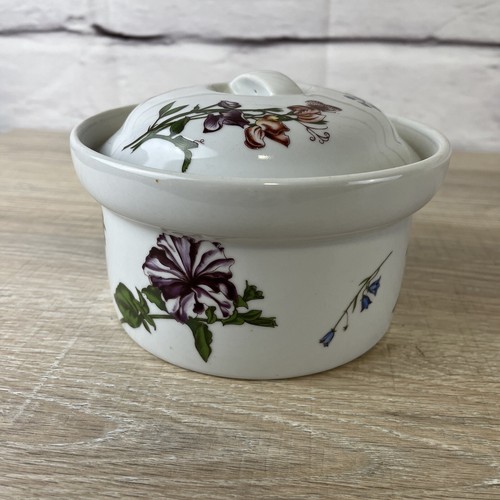 BIA Cordon Bleu Caroline Round Lidded Casserole Dish - Picture 3 of 10