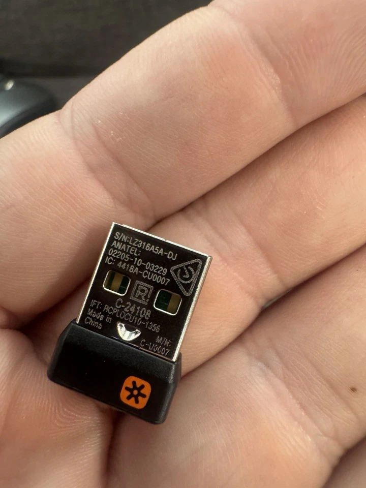 Logitech Performance MX M-R0007 Darkfield Wireless Ergonomic Mouse With Dongle - Image 3 of 4