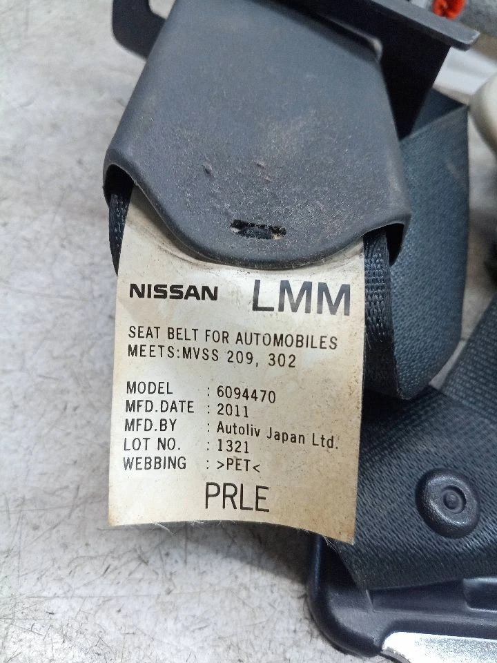 Used Front Left Seat Belt Front fits: 2011 Nissan Rogue bucket driver retractor Foto 2 de 4