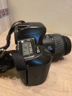 Minolta Dynax 303si + Minolta AF Zoom 35-80mm - SLR Camera Analog