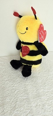 Card Factory Love & Snuggles Plüschtier Biene Mine Stofftier mit Liebesherz Neu Etikett