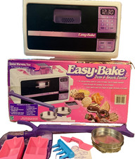 EASY BAKE OVEN  Snack Center with Accessories  Box - Hasbro 1997
