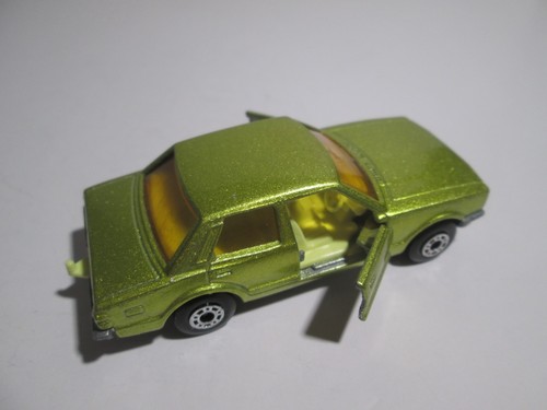 Matchbox 1-75 No.55 Ford Cortina MK III (Met. Green / Wht. int.) Unboxed. - Picture 14 of 20