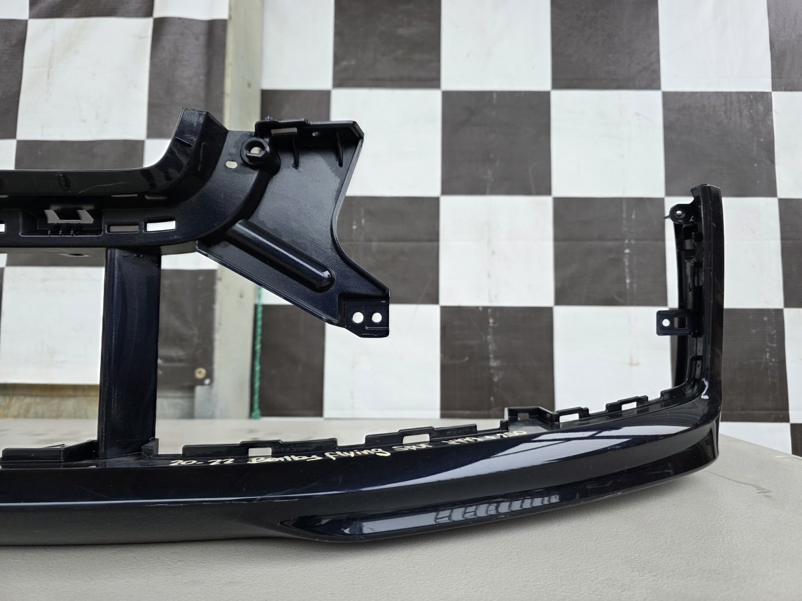 2020 2021 2022 Bentley Flying Spur Front Bumper Used Oem 3SE.807.093