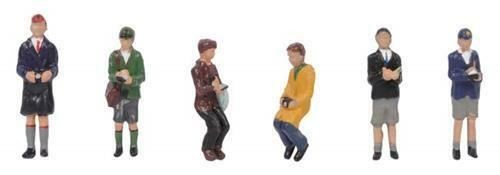 Trainspotters (x6) - Bachmann 36-401 - OO painted figures