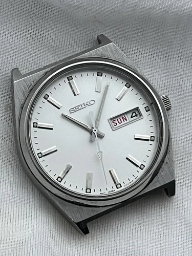 Seiko Mens Day Date Vintage Silver White Quartz 36mm Stainless Steel V743-9020