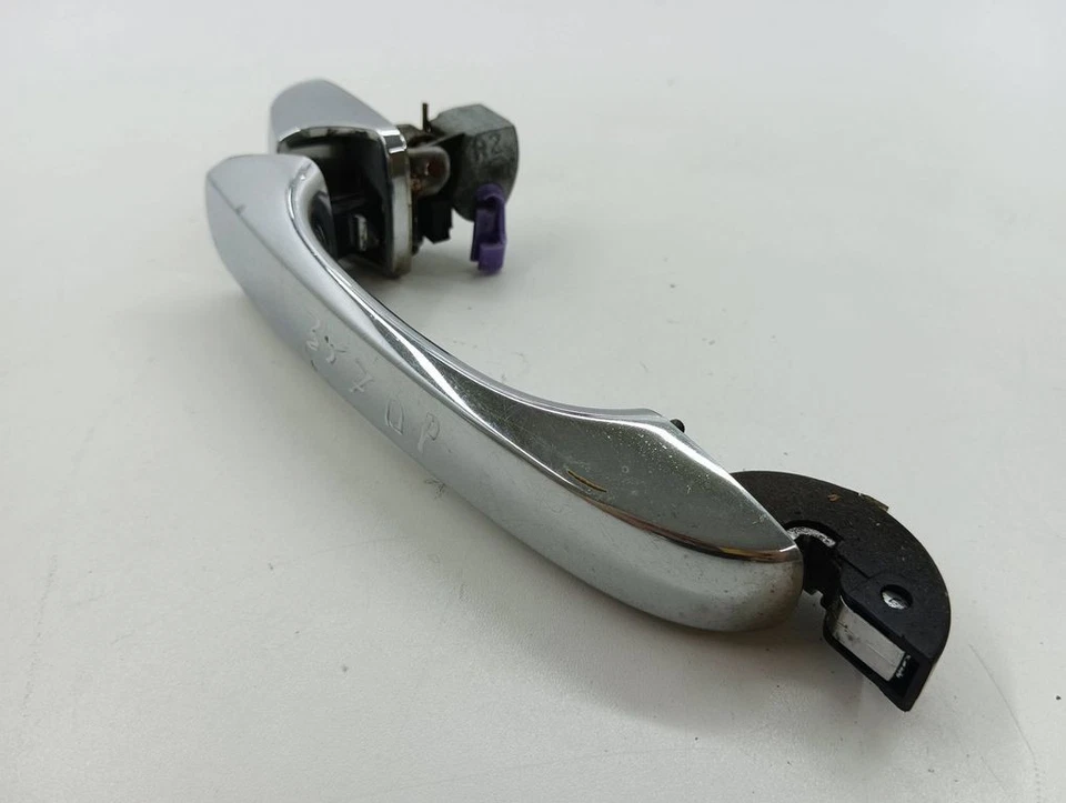 Chrysler Voyager 2008 Rechts Türgriff Türöffner hinten AMD95618 - Imagem 2 de 4