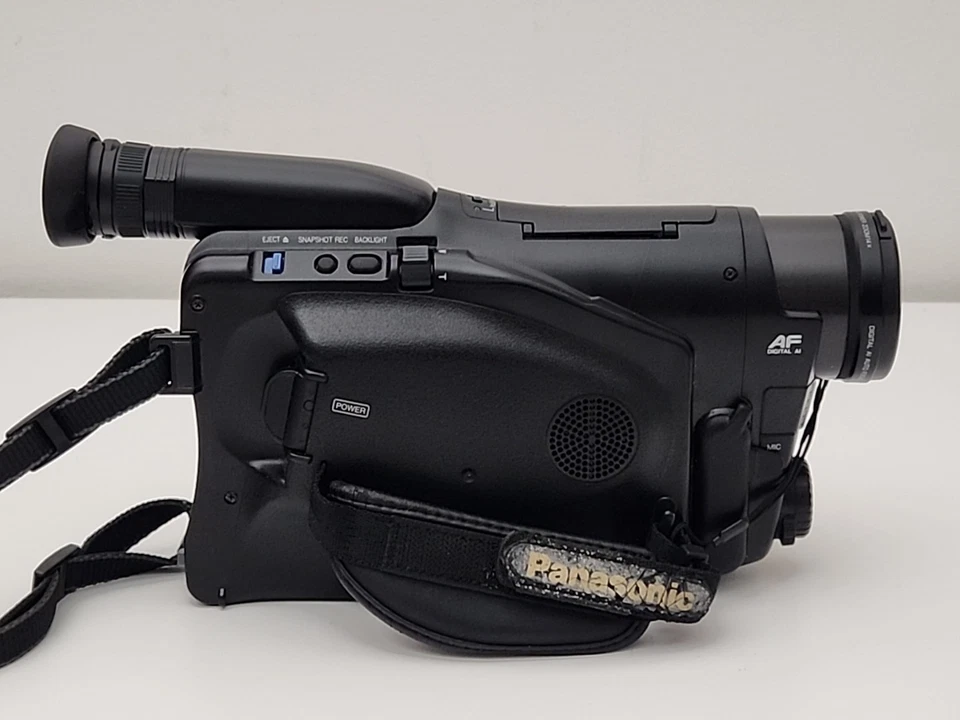 Vintage Panasonic VHS-C Slim Vision Video Camera Camcorder Model NV-VX3A - RARE - Image 4 of 4