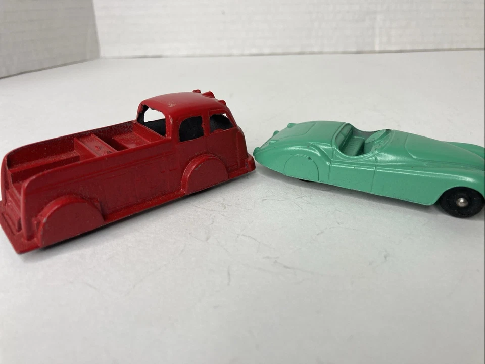 Lote de 2 Tootsie Juguete Tootsietoy Rojo Camión de Bomberos y Jaguar De Colección ¡Muy BONITO! Foto 4 de 4