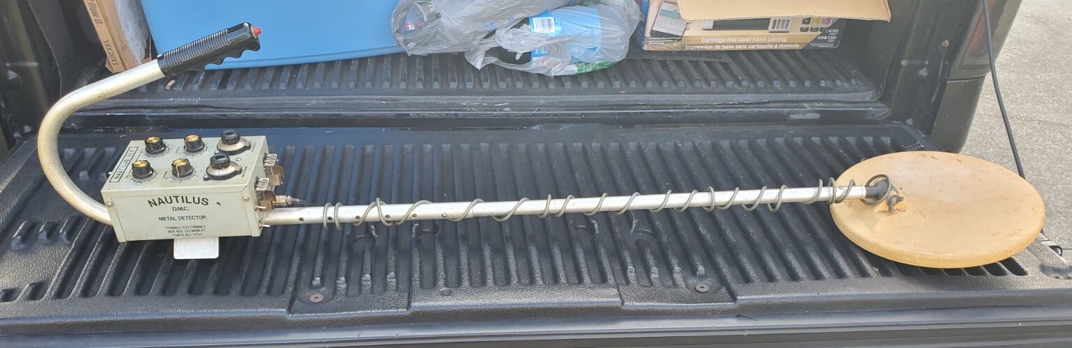 Vintage Nautilus D.M.C. V.L.F. Metal Detector (tested) 10" Loop Tyndall