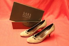 Saks Fifth Avenue Womens Size 9B Taupe Suede Leather Pumps New Old Stock Carrie