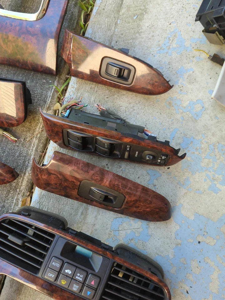 2005 - 2006 讴歌 MDX 导航收音机和 GPS 显示木质装饰边框门开关 — 第 3/4 张图片