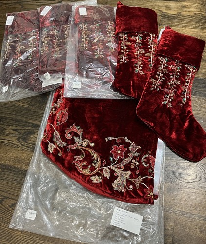 Neiman Marcus Spiritual Magnolia Scroll 54” Tree Skirt + 5 Stockings $1475 NEW - Picture 2 of 12