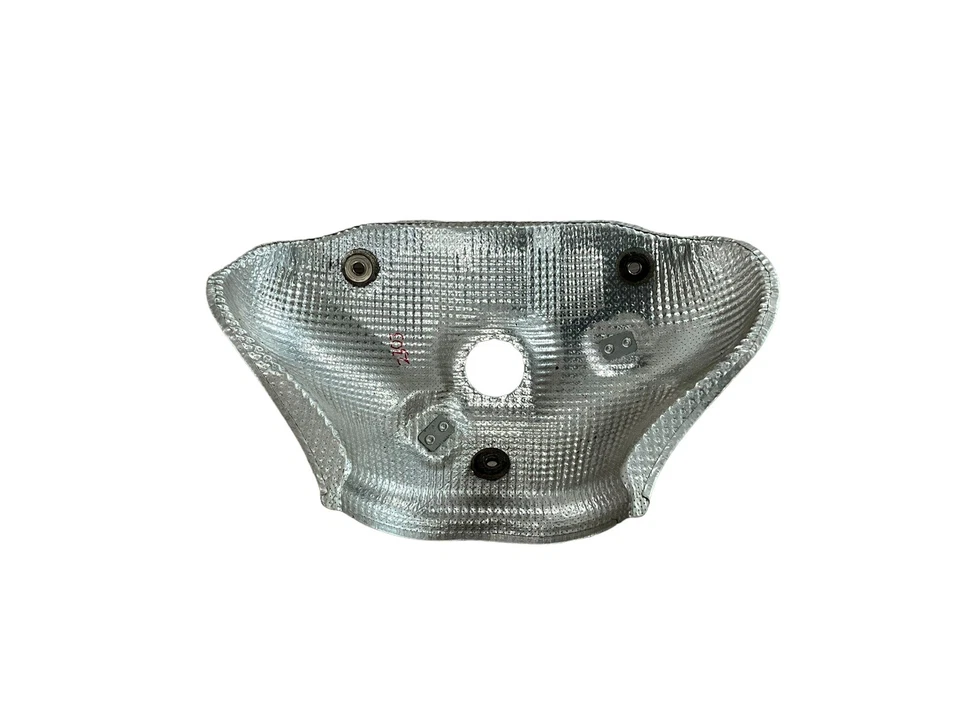 Colector de escape protector térmico Kia Forte 2019 2020 2021 Foto 2 de 3