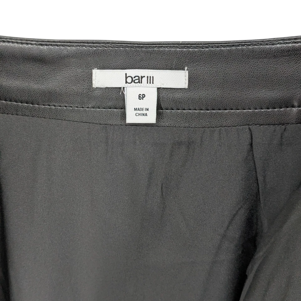 Saia Midi Feminina Bar III Couro Sintético Pequeno Zíper Frontal Preta 6P $59.50 - Imagem 3 de 4