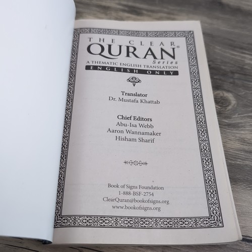 The Clear Quran : A Thematic English Translation of the Message Paperback Book - Picture 4 of 8